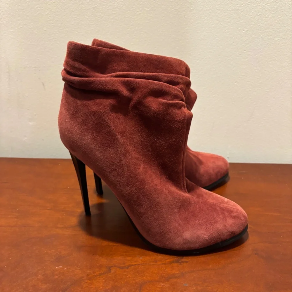 Aldo Women's Pull On Suede Scrunched Stiletto Ankle Booties Burgundy Size 8